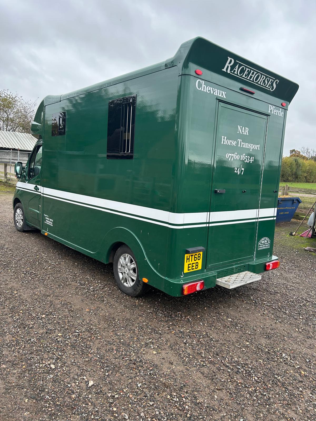 NEEDARIDE horsebox with RACEHORSES livery
